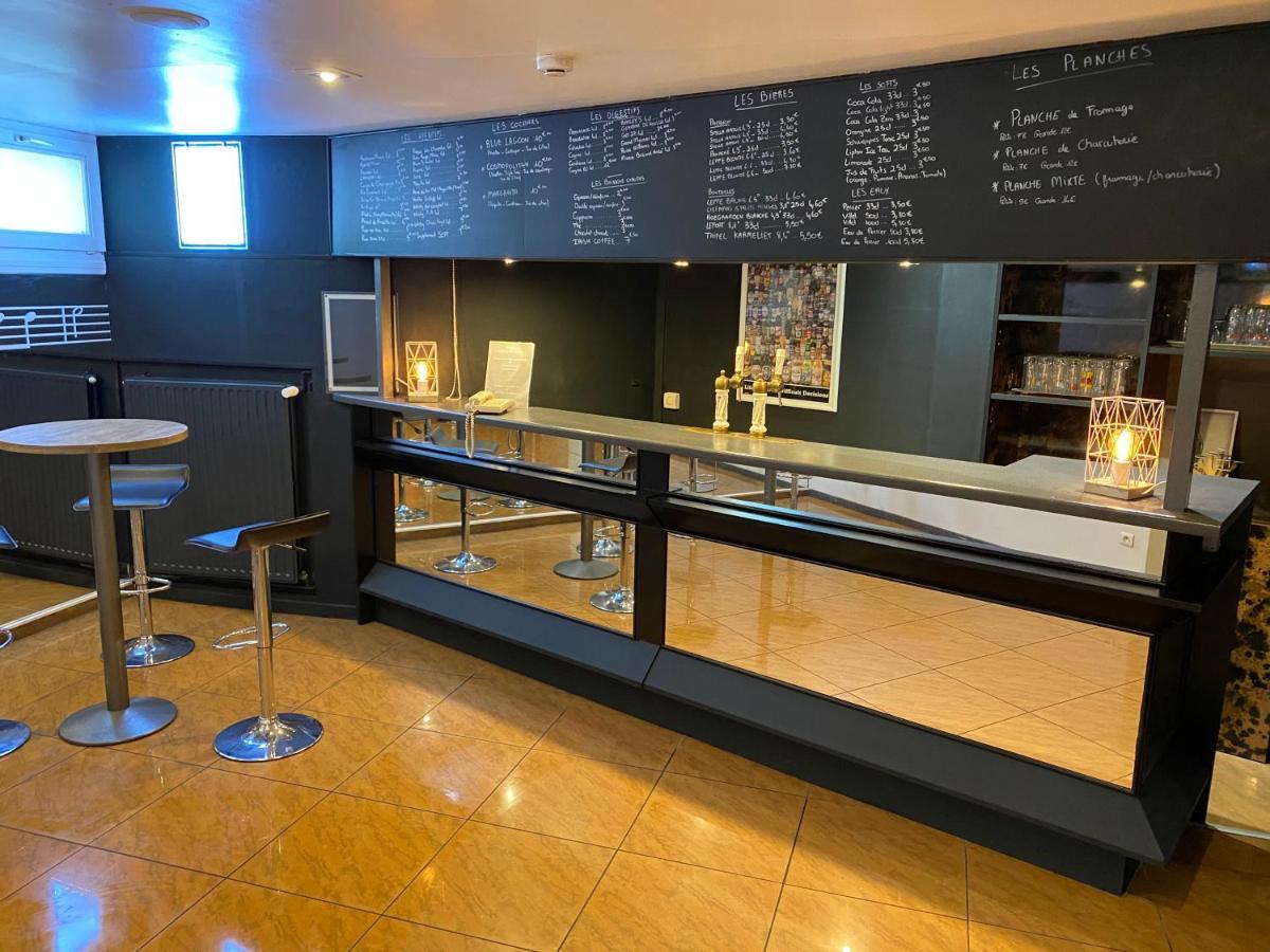 Logis Hotel Restaurant Des Acacias Lille Neuville En Ferrain Dış mekan fotoğraf