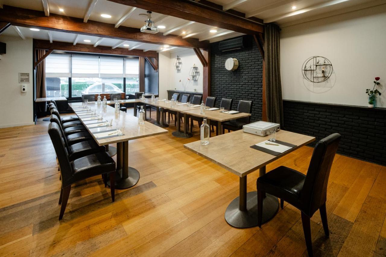 Logis Hotel Restaurant Des Acacias Lille Neuville En Ferrain Dış mekan fotoğraf